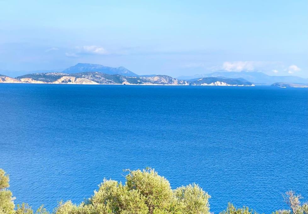 The Lookout, Boutique Villa. Sivota